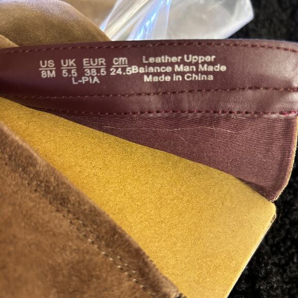 Franco Sarto L-PIA Suede Boots 8 NWOT Zipper Ankle Boots Nougat Beige Taupe - Picture 8 of 8